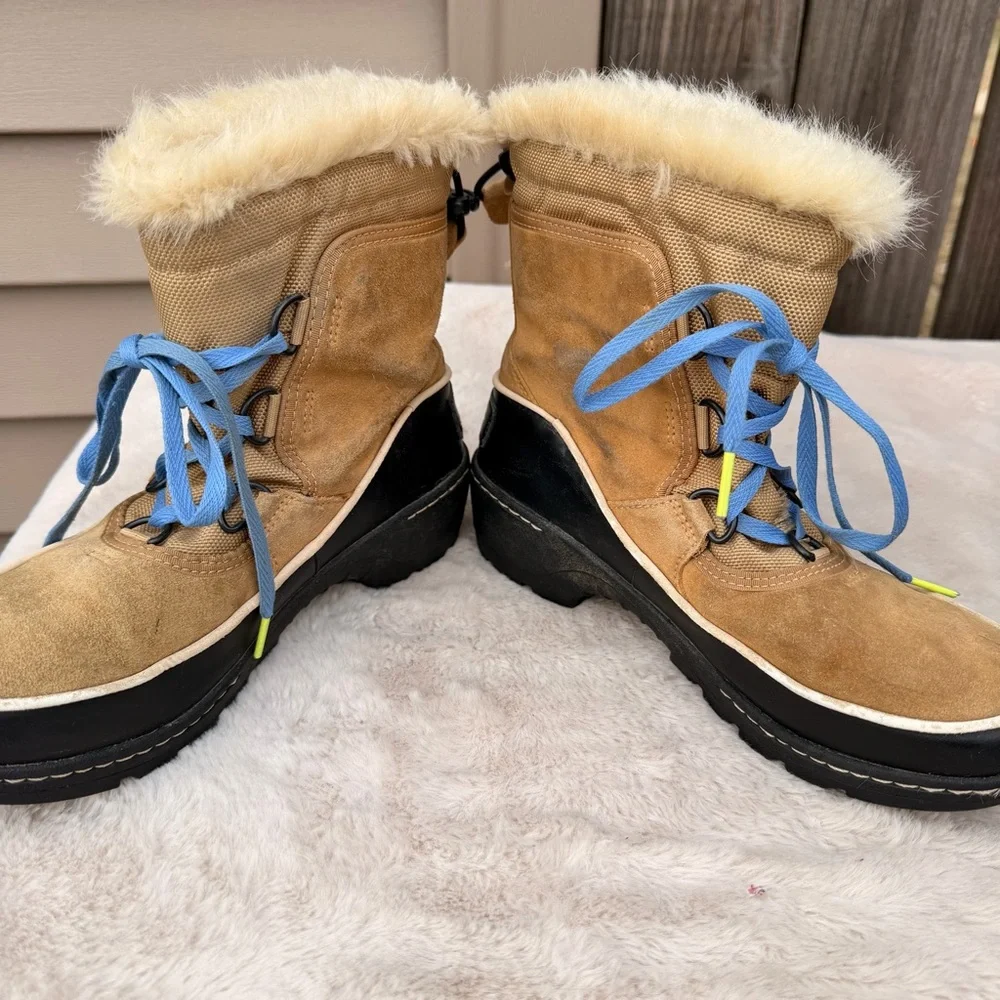 Sorel Women's Joan Of Arctic Boot Size 6